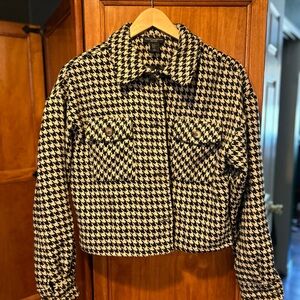 Adorable cropped jacket